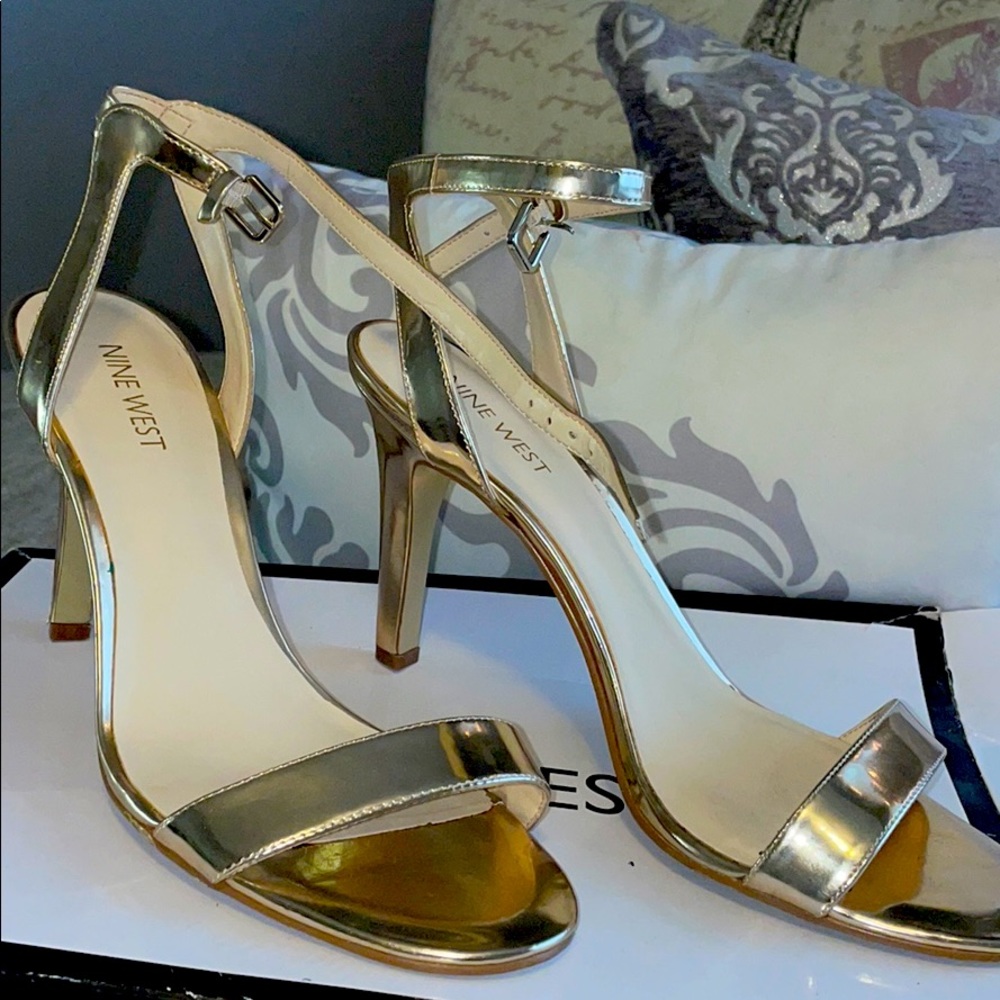 Nine west gold heels